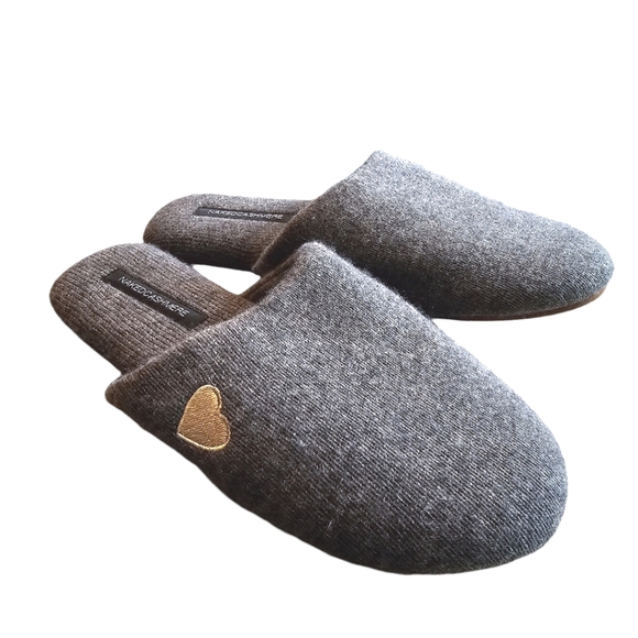 Naked Cashmere Love Mule Slippers in Smoke Gray with Silver Heart Size Medium - Picture 1 of 14